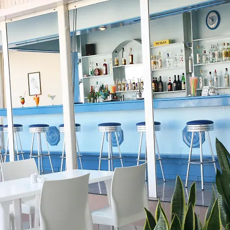 Evelyn Hotel 4*
