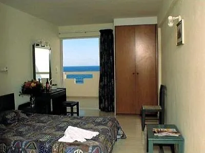 فندق Evelyn خيرسونِسوس