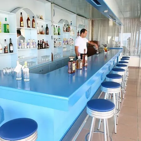 Evelyn 4* 헐소니소스